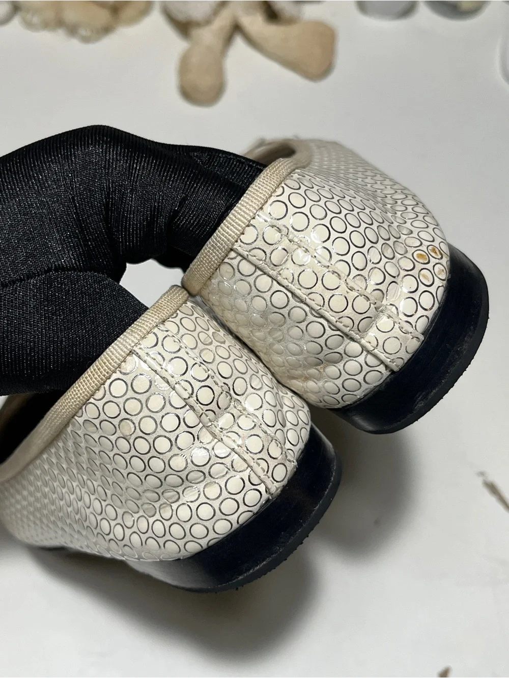 CHANEL white black Leather Ballet Flats with Black Cap Toe